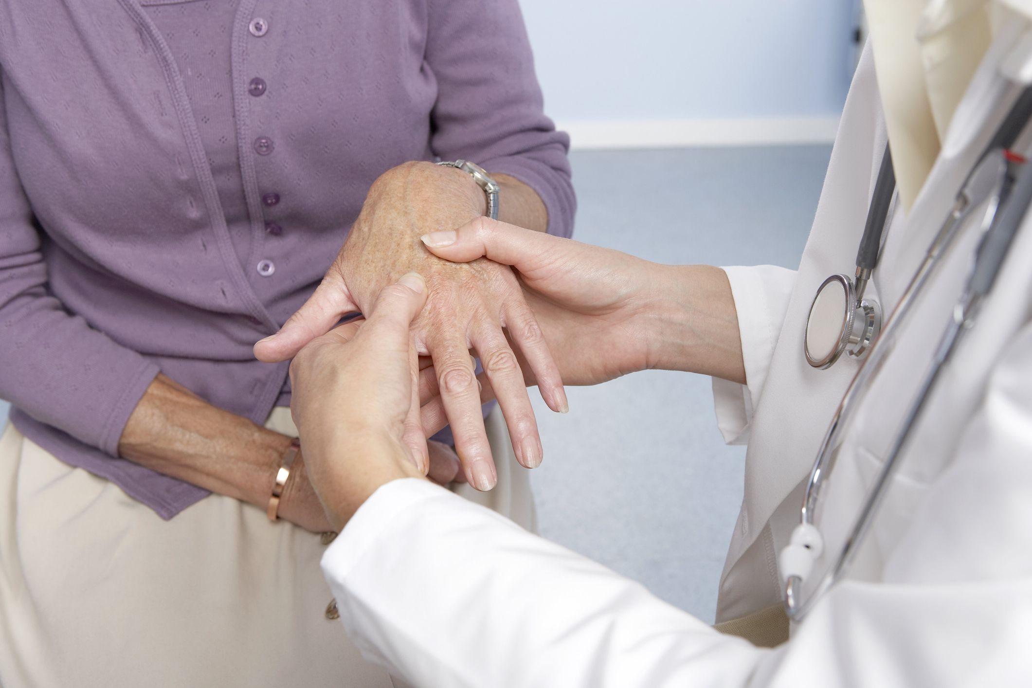 rheumatoid arthritis kezdeti stádiuma hogyan kell kezelni)